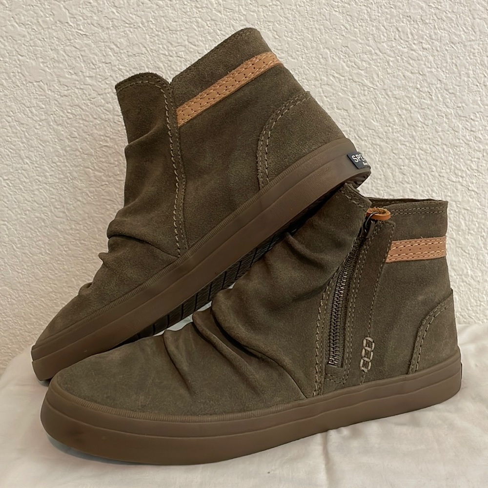 Sperry Crest Lug Zone Boots